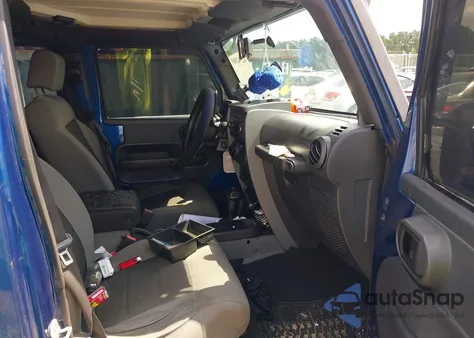 2009 Jeep Wrangler Unlimited X z USA, uszkodzony, nr VIN 1J4GA391X9L722199